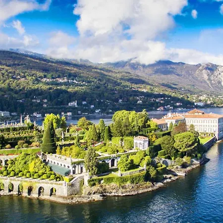 Al Campanile - Luxury & Hotell Baveno