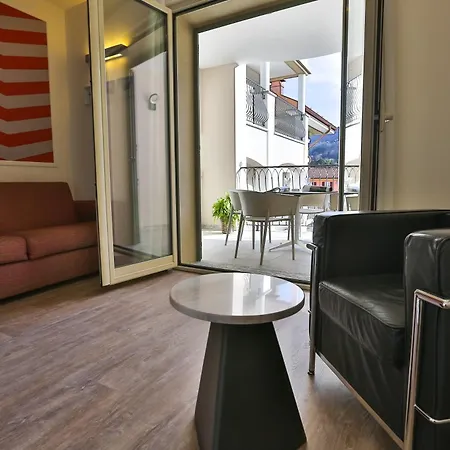 Al Campanile - Luxury & 3* Baveno