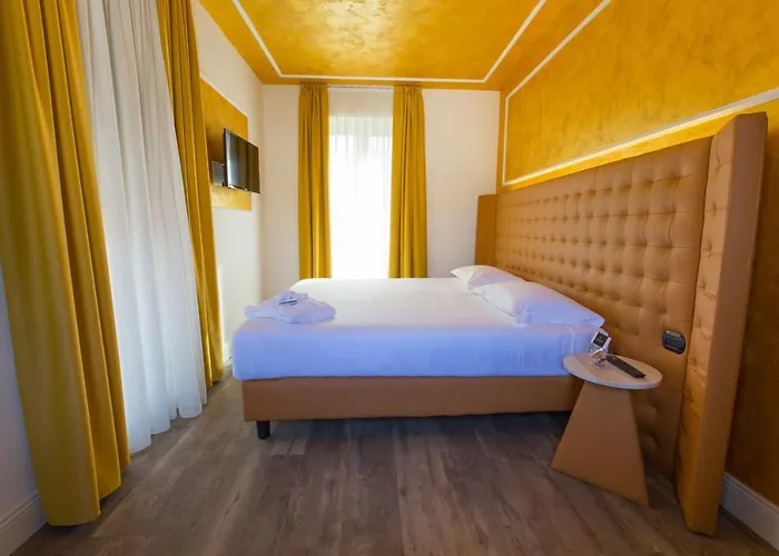 Al Campanile - Luxury & 3* Baveno