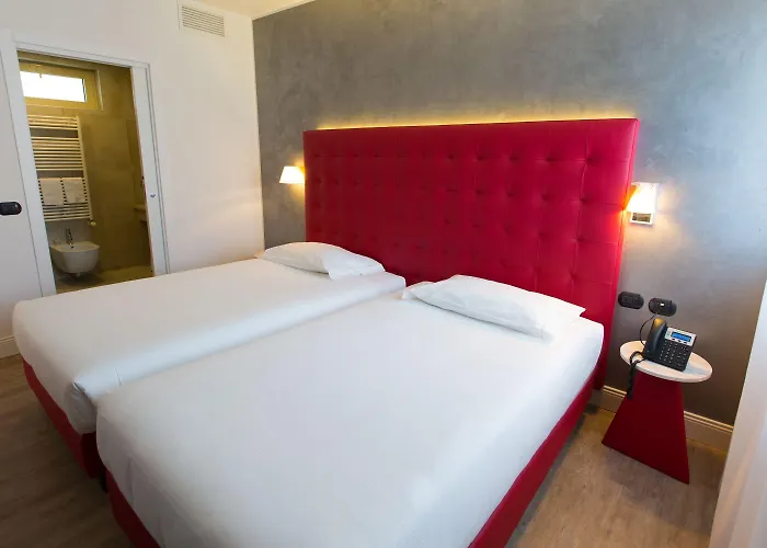 Al Campanile - Luxury & 3* Baveno