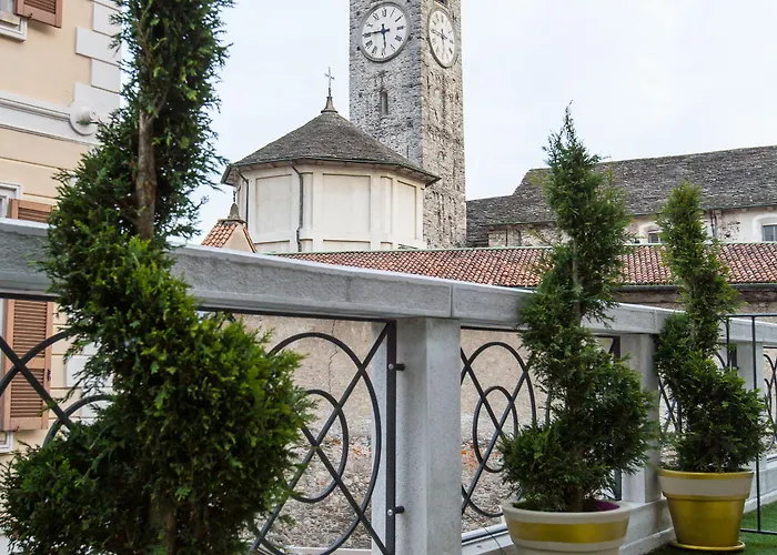 Al Campanile - Luxury & 3* Baveno